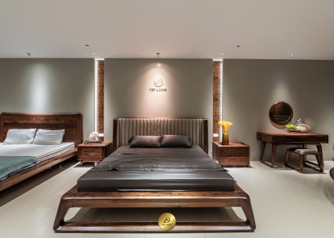 Giường ngủ gỗ óc chó BENTLEY GN -01